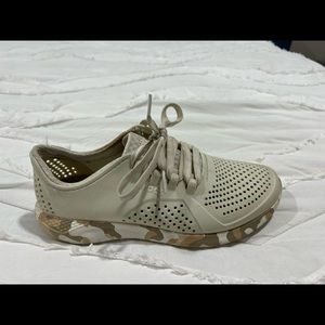 Crocs Sneakers